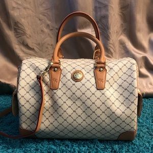 RIONI Signature Natural Boston Bag